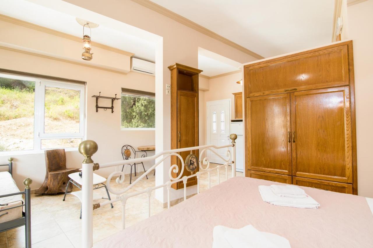 Kadith Studio - Agios Gordios Agios Gordios  Extérieur photo